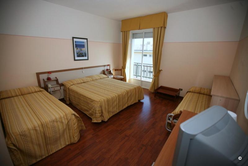 كافي دي لافانيا Hotel Tirreno الغرفة الصورة